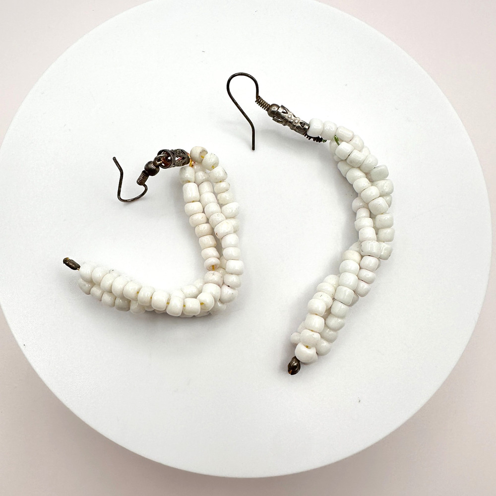 Vintage 90s White Seed Beaded J-Hoop Earrings Silver-tone Boho Statement Jewelry